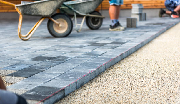 Best Concrete Sidewalk Installation  in Laureles, TX